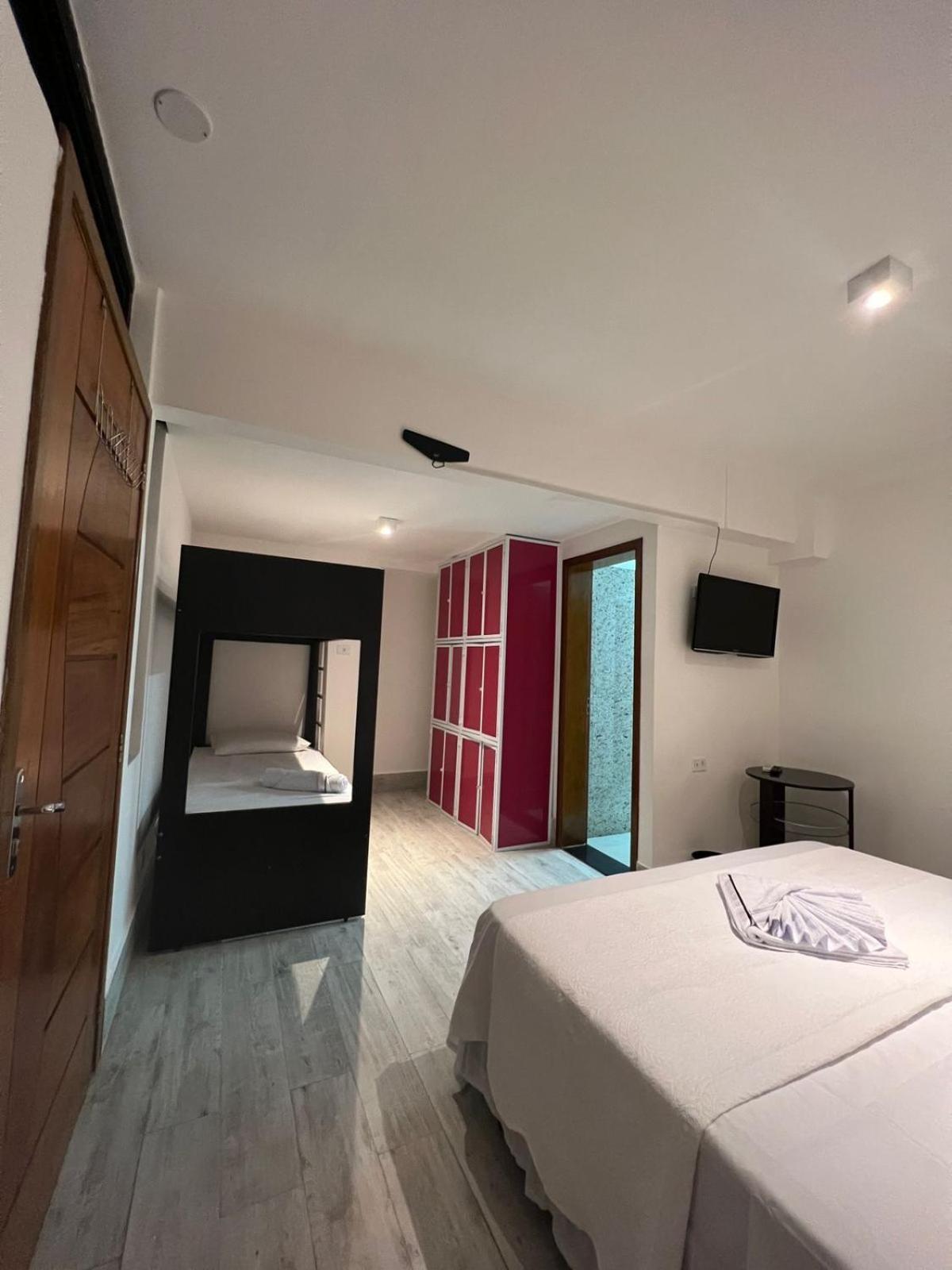 Enseada Hotel *